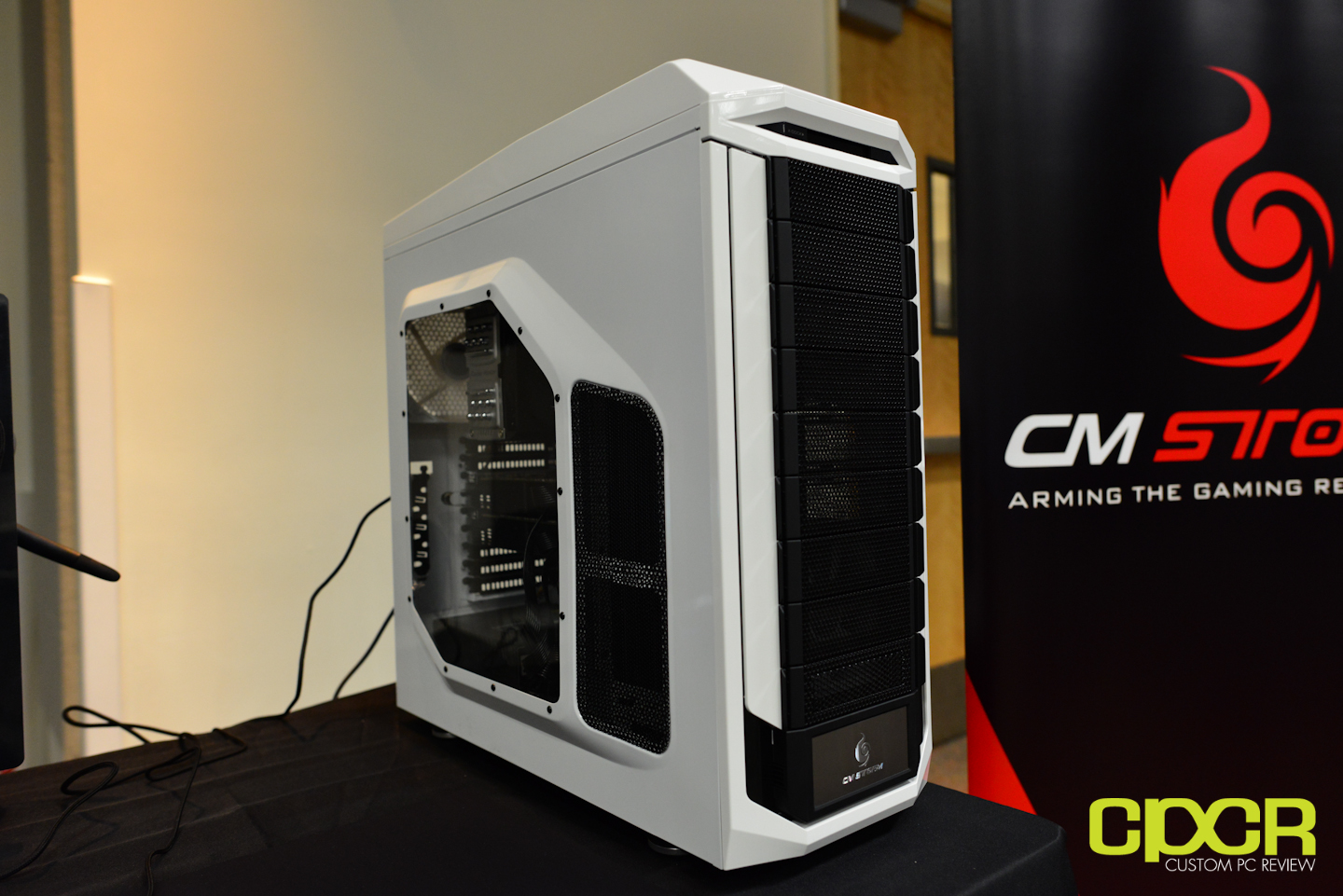 Cooler Master Shows Off Sonuz, Stryker @ GESL 2012