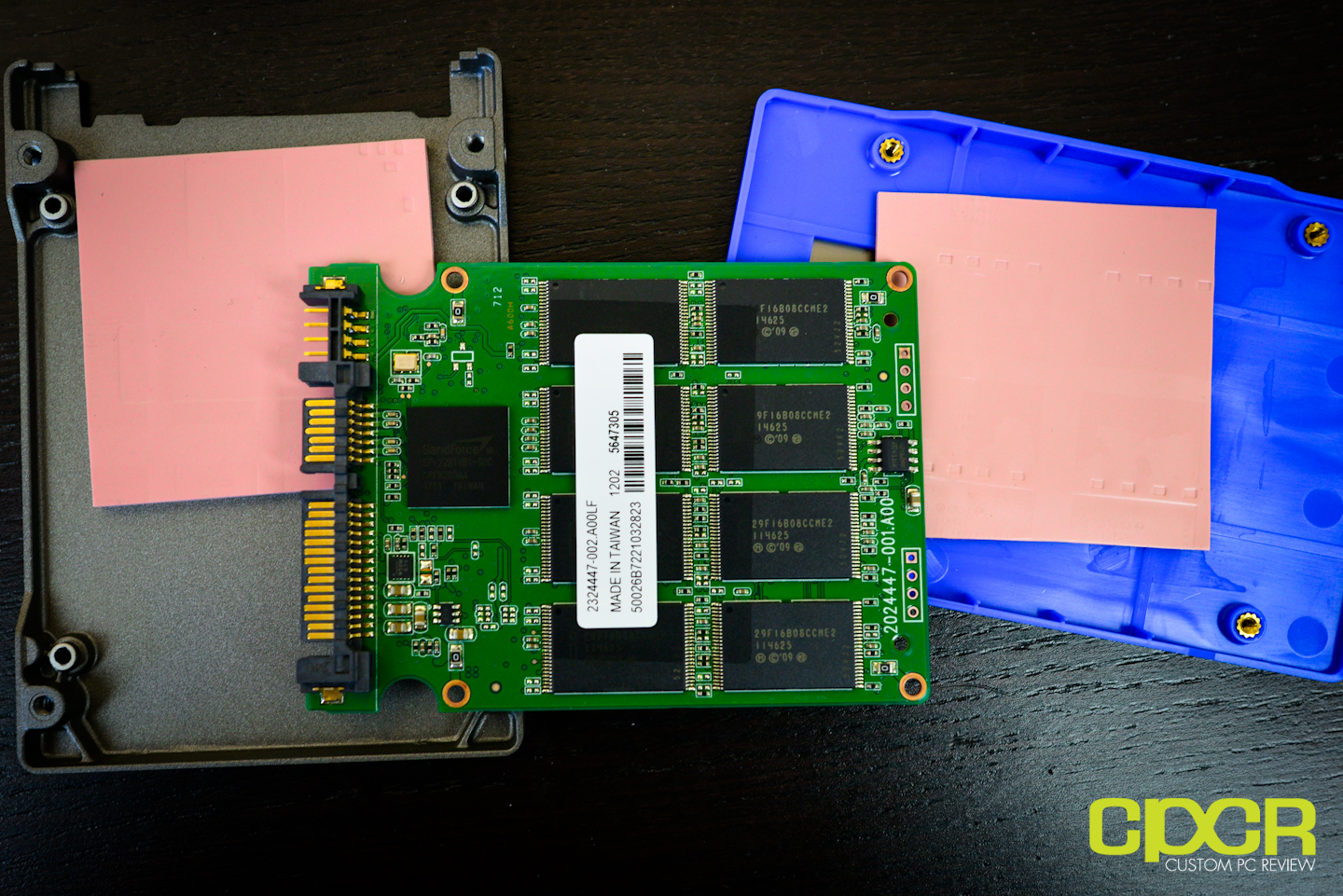 Kingston 240GB SSD disassembly 