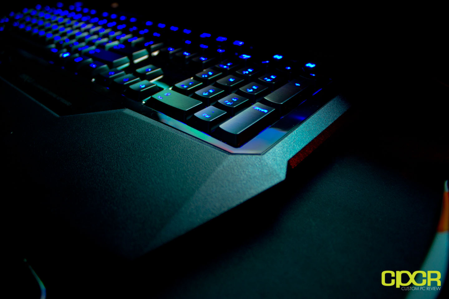 ROCCAT Isku Gaming Keyboard Review