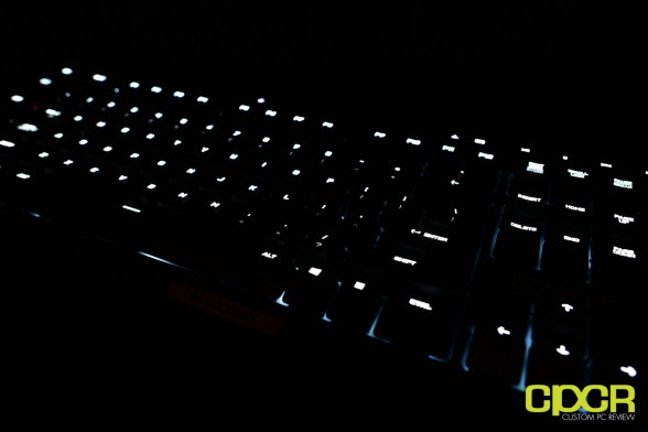 logitech g710 keyboard turn off light