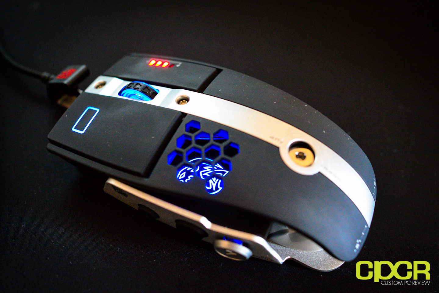 Thermaltake eSPORTS Level 10M Gaming Mouse Review
