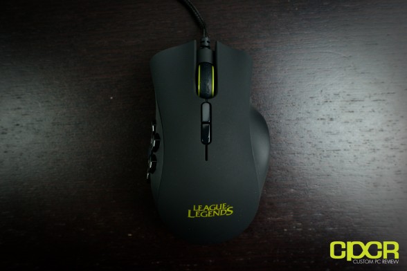 razer-naga-hex-goliathus-league-legends-gaming-peripherals-custom-pc-review-14