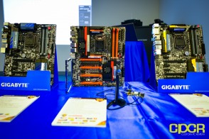 2013-gigabyte-z87-motherboard-event-custom-pc-review-2