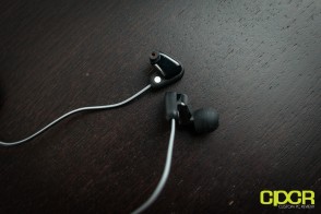 steelseries-flux-in-ear-pro-custom-pc-review-5