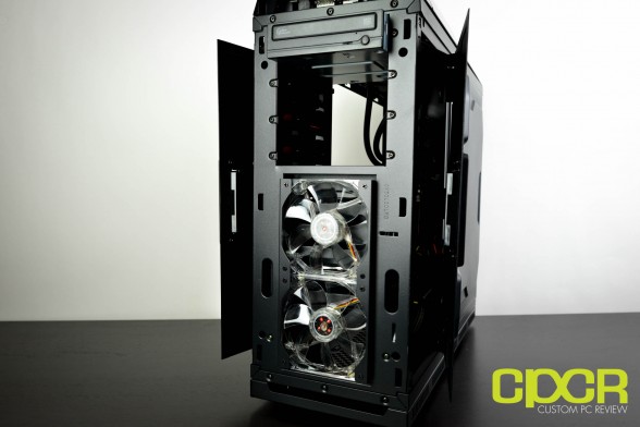 cyberpowerpc-zeus-evo-lightning-2000-se-custom-pc-review-11