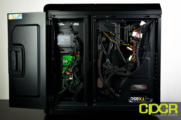 cyberpowerpc-zeus-evo-lightning-2000-se-custom-pc-review-12