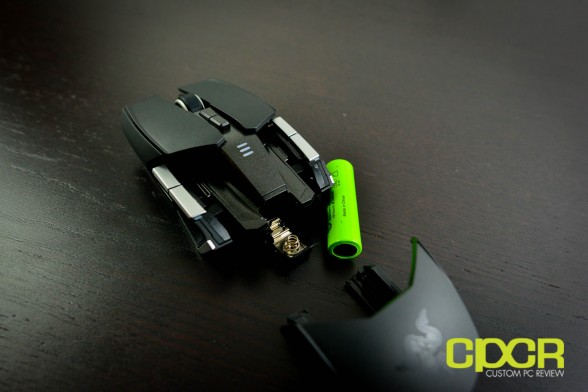 razer-ouroboros-wireless-gaming-mouse-custom-pc-review-15