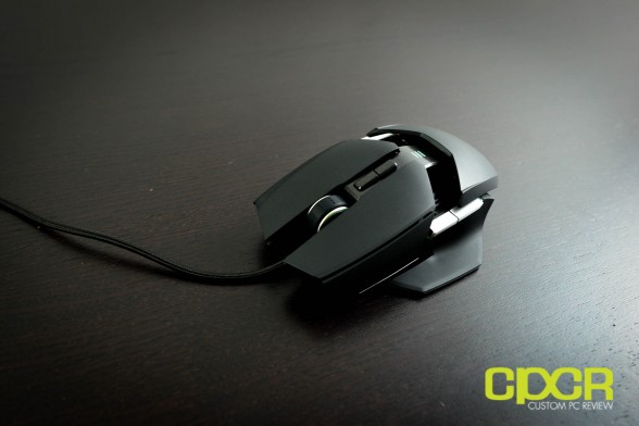 razer-ouroboros-wireless-gaming-mouse-custom-pc-review-19