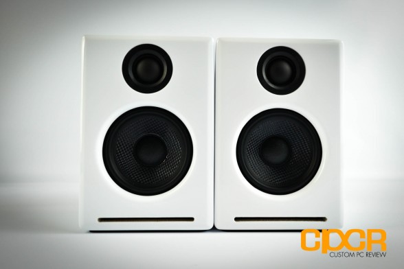 audioengine-2-plus-powered-desktop-speakers-custom-pc-review-5