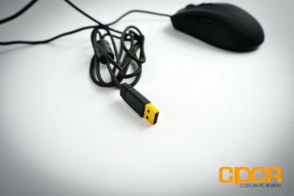 mionix-avior-8200-gaming-mouse-custom-pc-review-3