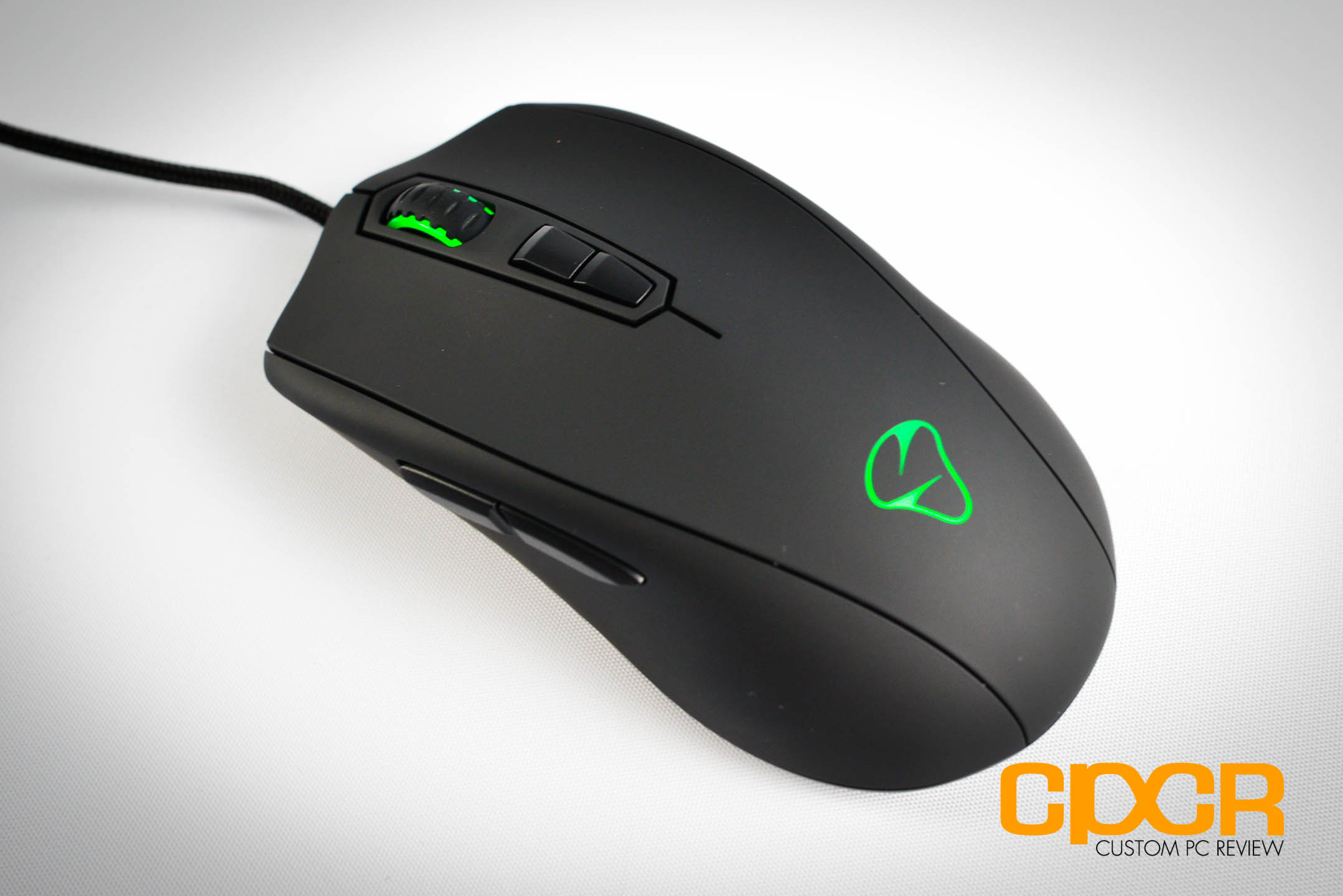 Review: Mionix AVIOR 8200 Gaming Mouse