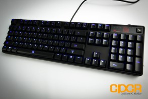 thermaltake-ttesports-poseidon-z-mechanical-gaming-keyboard-custom-pc-review-9