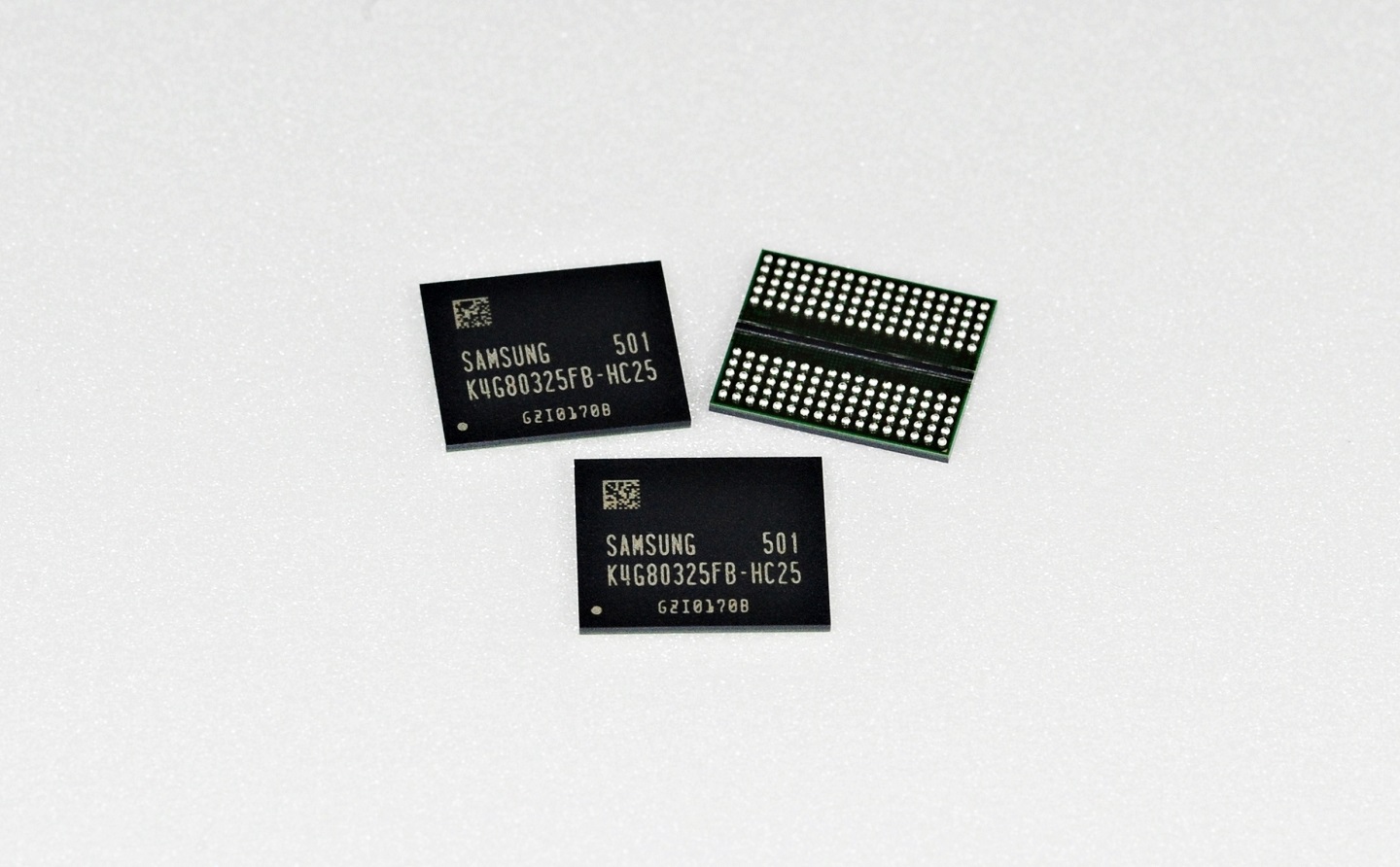 Samsung Mass Producing World’s First 8Gb GDDR5 Graphics DRAM