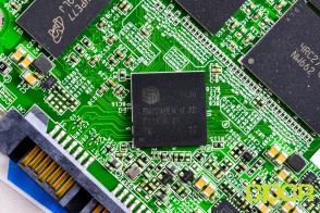 crucial-bx100-1tb-ssd-custom-pc-review-22