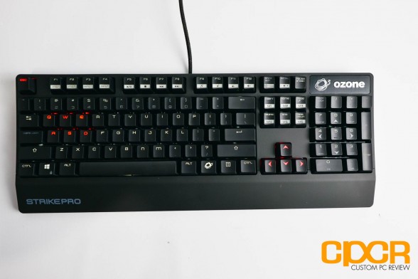 ozone-strike-pro-backlit-mechanical-gaming-keyboard-custom-pc-review-13