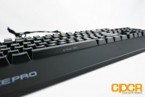 ozone-strike-pro-backlit-mechanical-gaming-keyboard-custom-pc-review-5