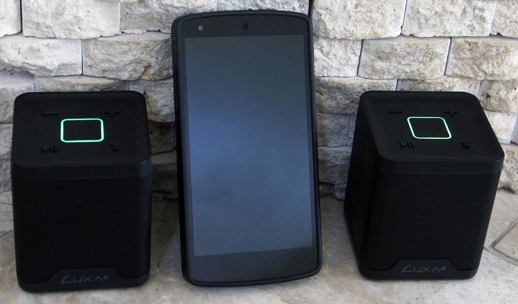 Review: LUXA2 Groovy Duo Live Wireless Speakers
