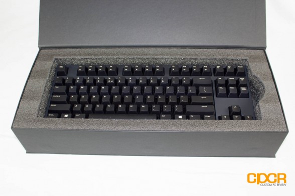 cooler-master-novatouch-tkl-custom-pc-review-2