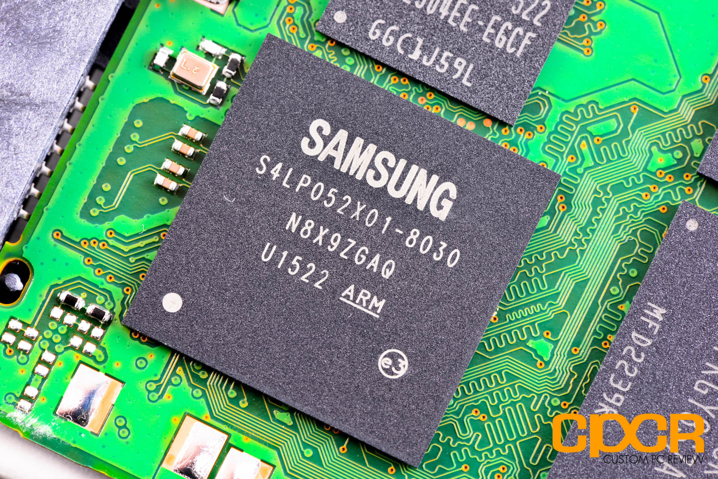 SAMSUNG 特別価格Samsung SM863a 960 GB Solid State Drive SATA (SATA/600) 2.5  Drive Internal 510 MB/s Maximu並行輸入