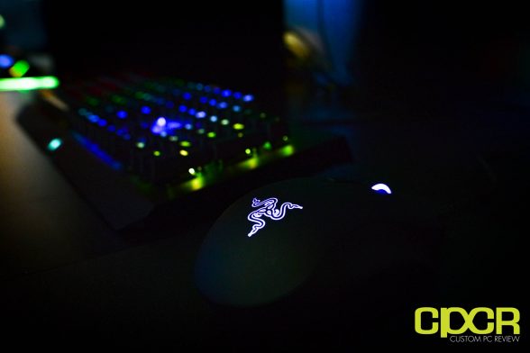 razer-naga-hex-v2-e3-2016-custom-pc-review-3