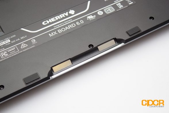 cherry mx board 6.0 custom pc review 13