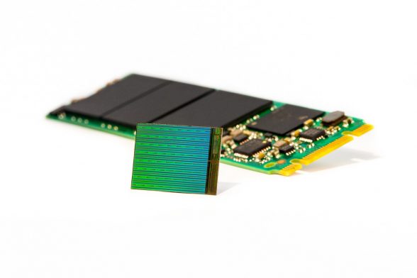 micron-3d-nand-die-wafer-stock-image-2