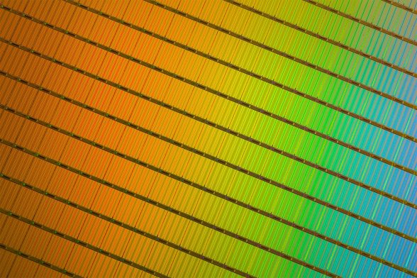 micron-3d-nand-die-wafer-stock-image