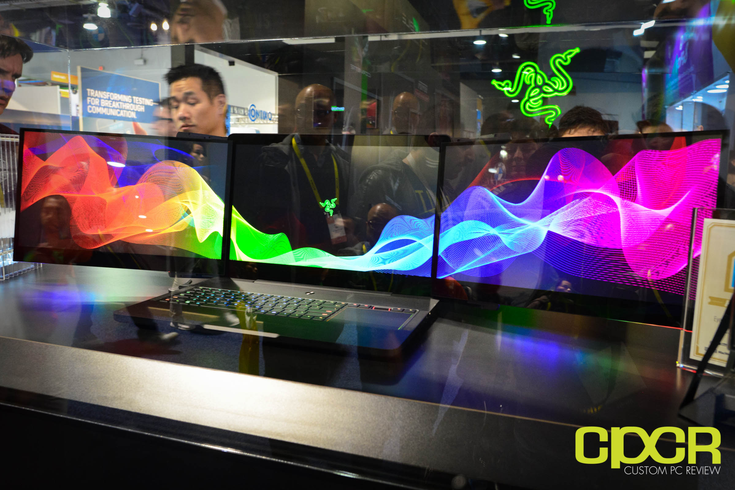 CES 2017: Razer Demos Project Valerie Triple Display Laptop, Project Ariana Gaming Projector
