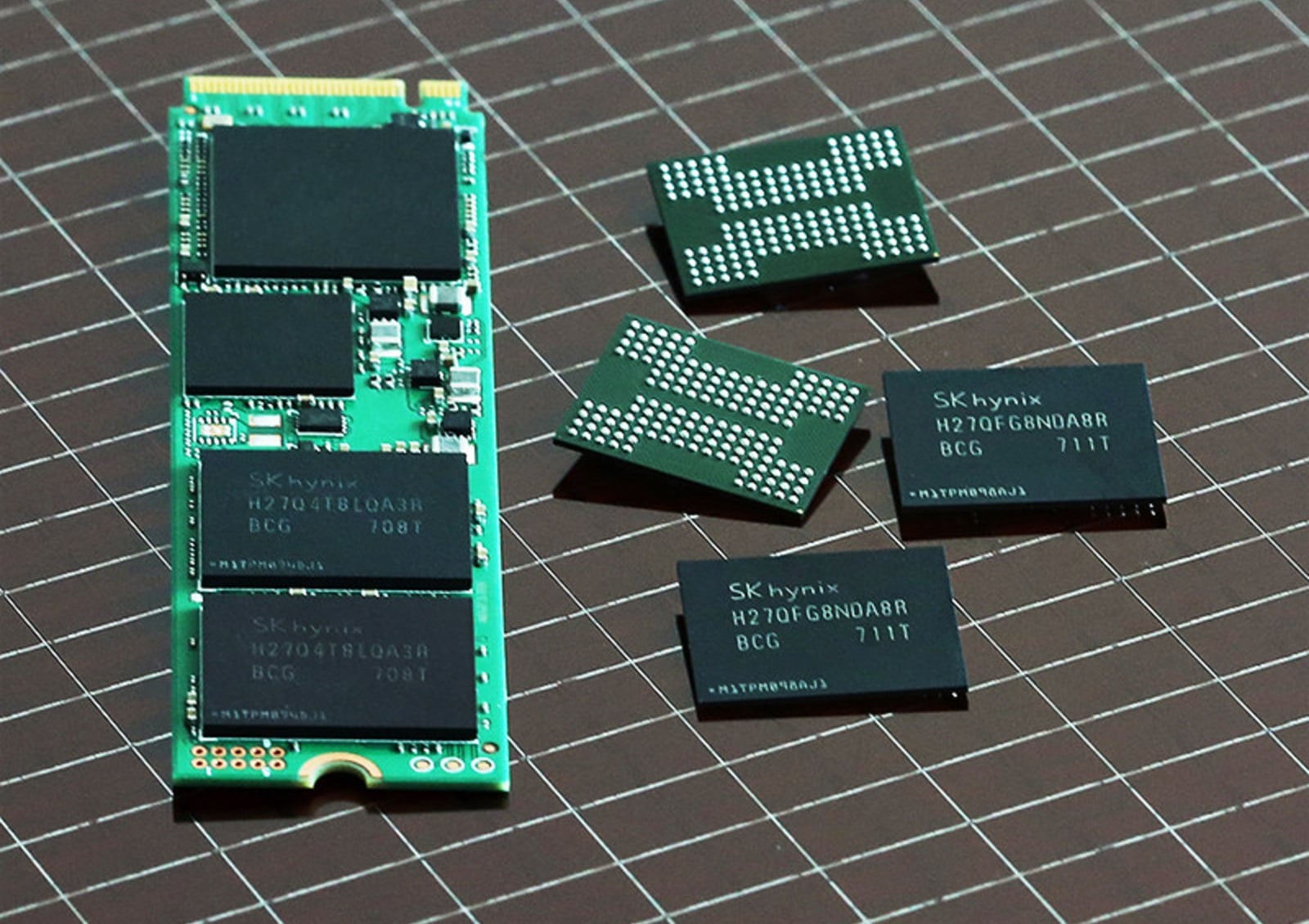SK Hynix Introduces 256Gb 72-Layer TLC 3D NAND