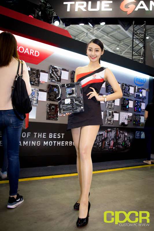 computex booth babes 2017 custom pc review 0037